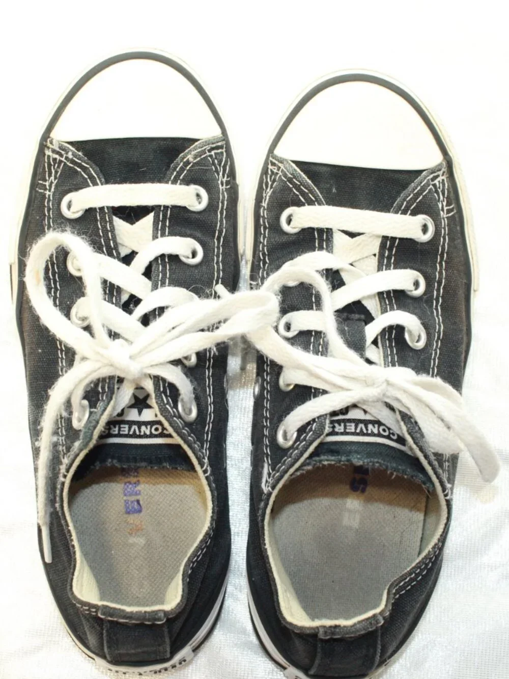 Converse Chuck Taylor All Star Youth Size 1 Black Low Top Sneakers - 3J235